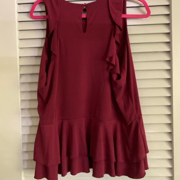 Sleeveless Red Ruffled Tank - Picture 4 of 6